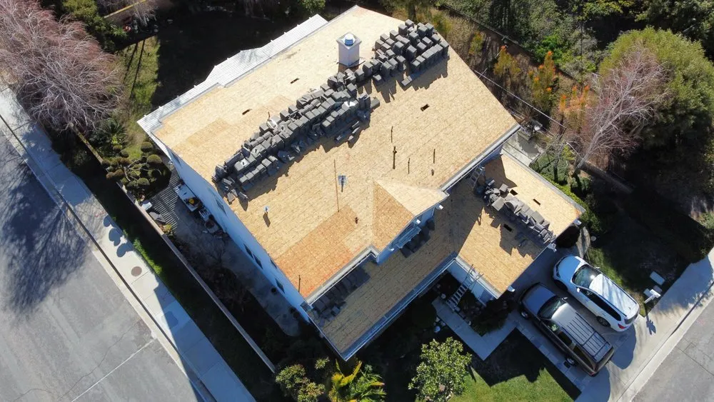 Licensed roof repair in Tarzana, CA by Superstar Roofing