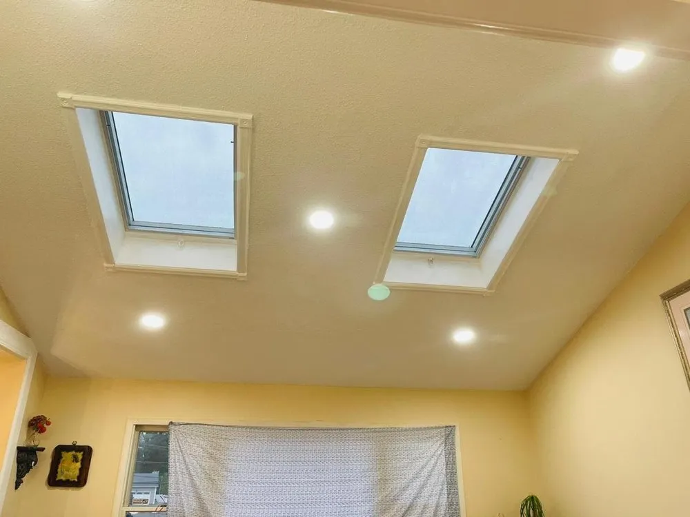 Slide of Supreme Construccion