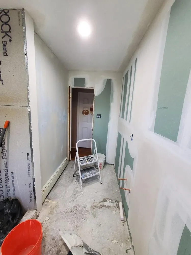 Slide of Supreme Construccion