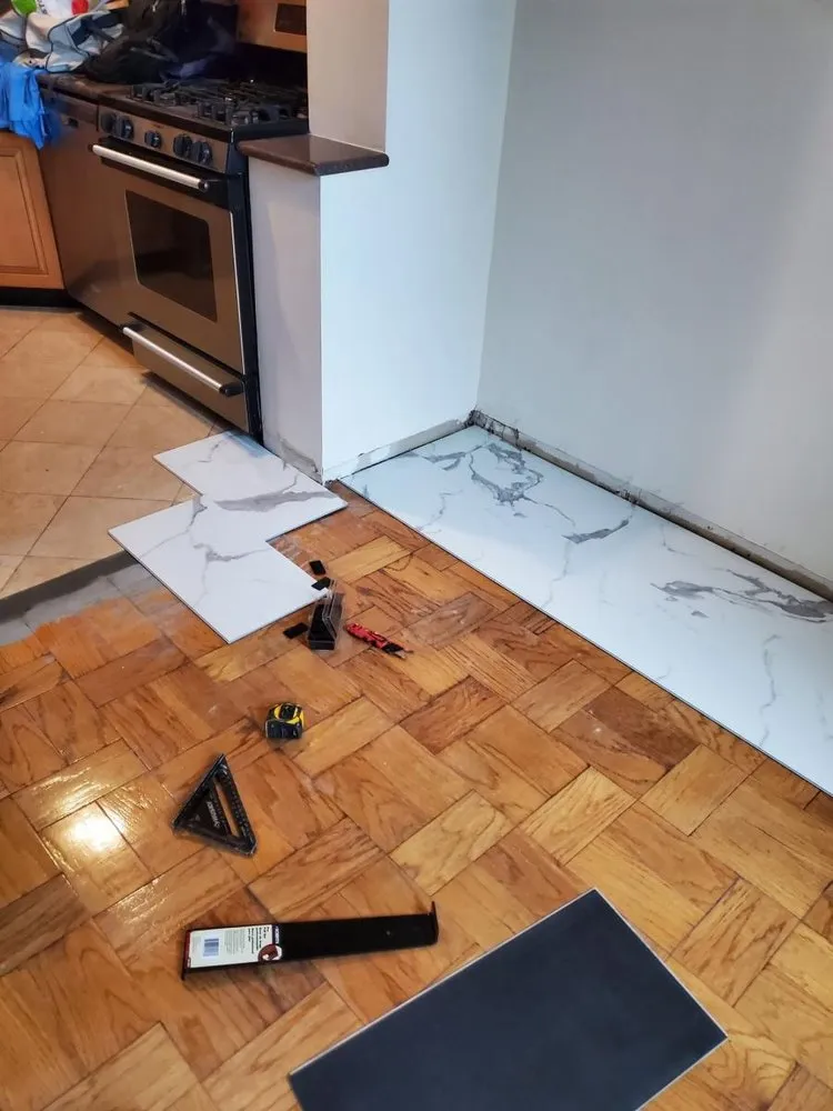 Slide of Supreme Construccion