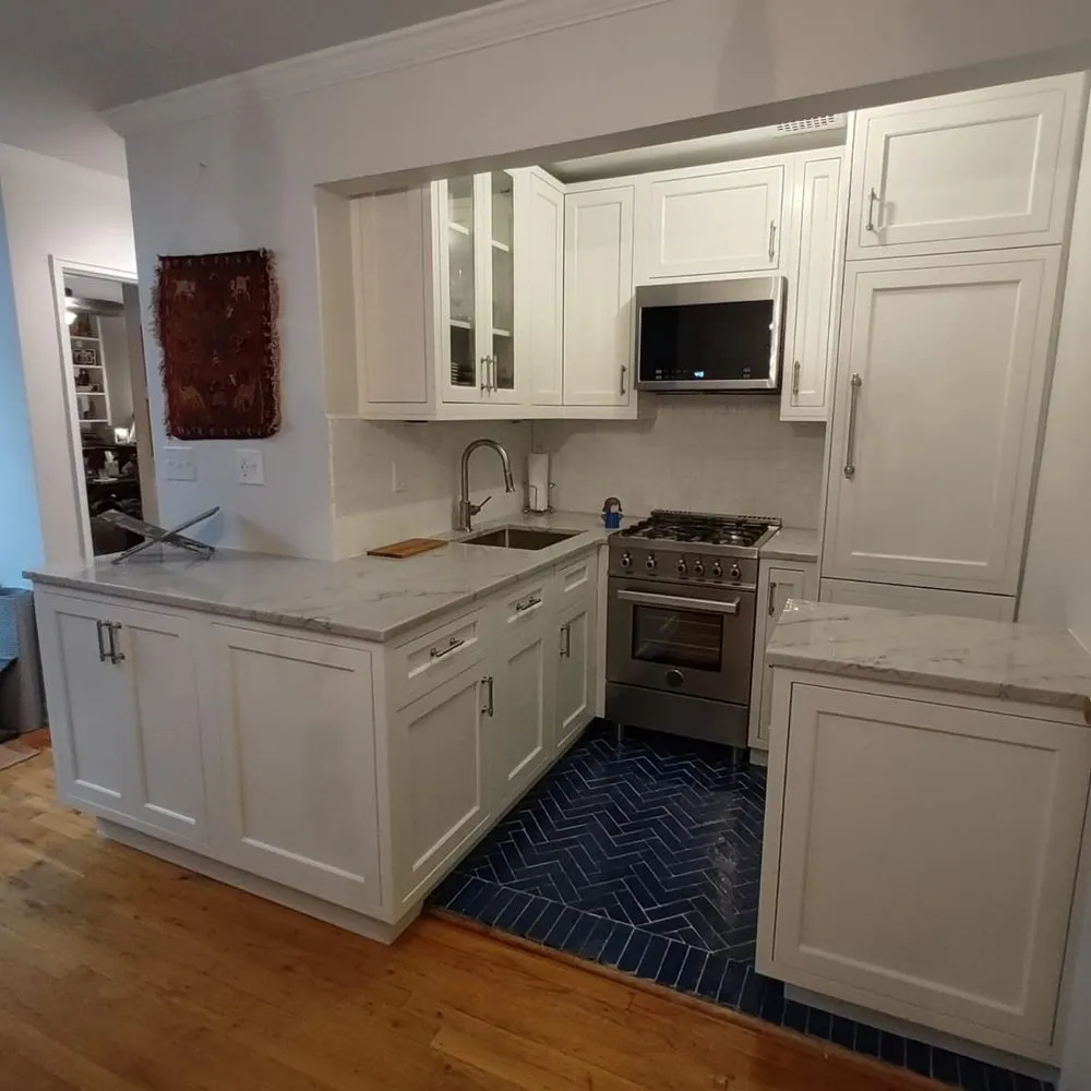 Slide of Supreme Construccion