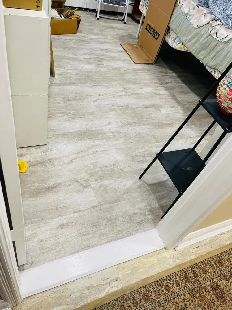 Slide of Supreme Construccion