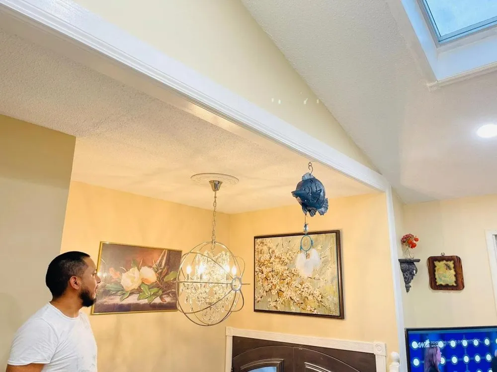 Slide of Supreme Construccion