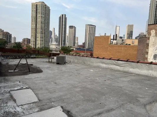 Supreme Construction Logo