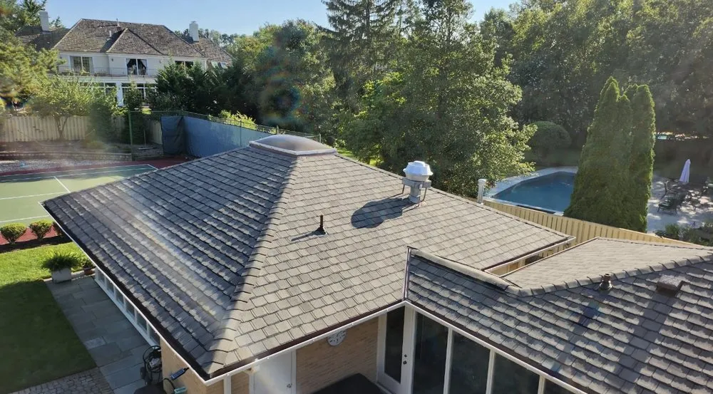 Slide of Supreme Contracting