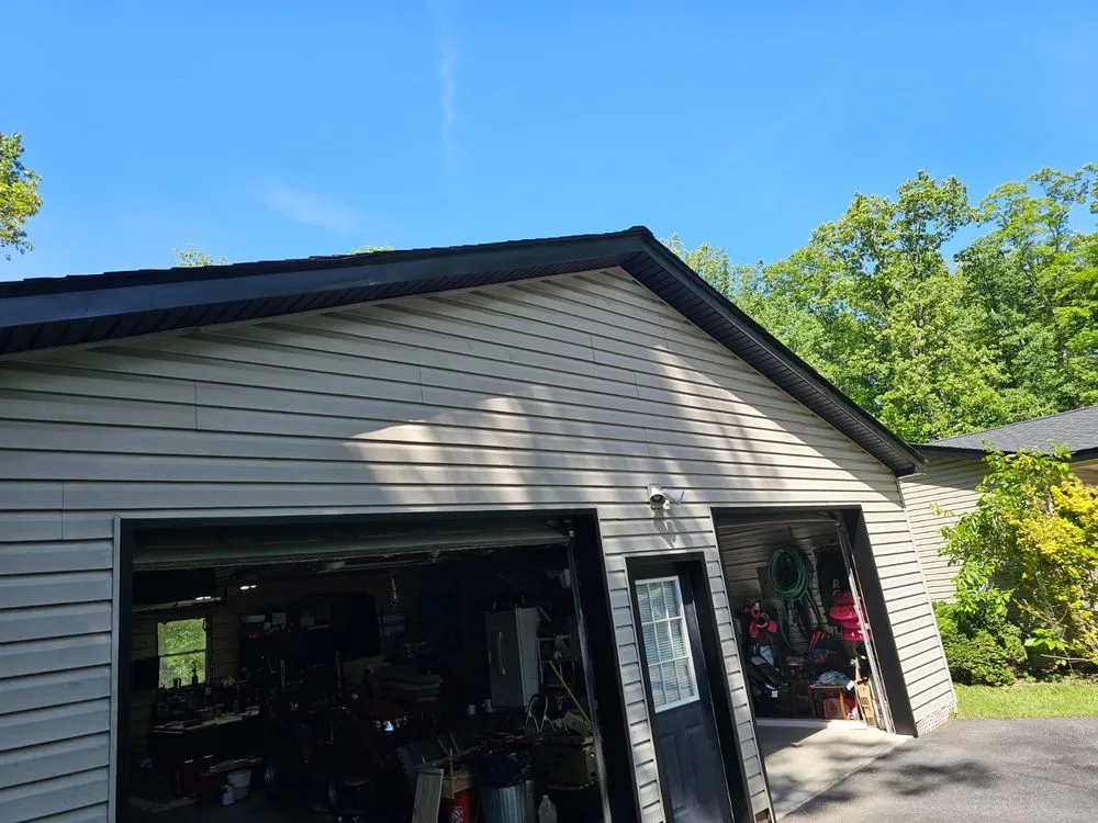 Slide of Supreme Contracting