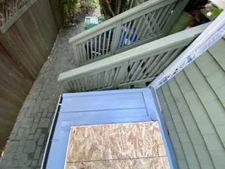 Slide of Supreme Roofing