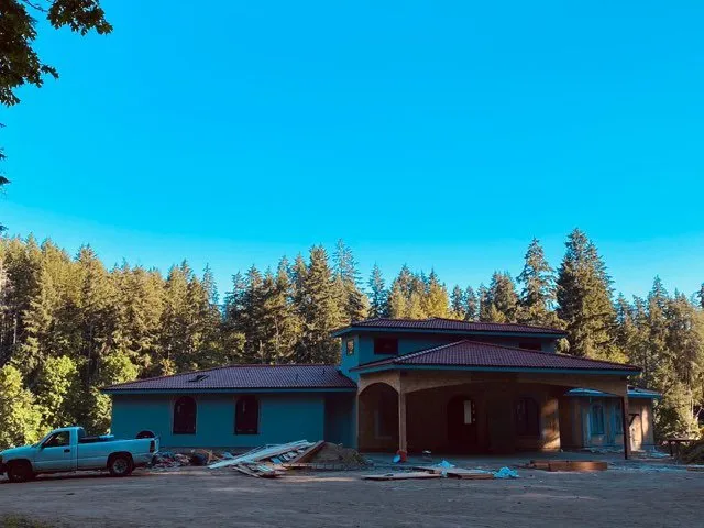 Slide of Supreme Roofing