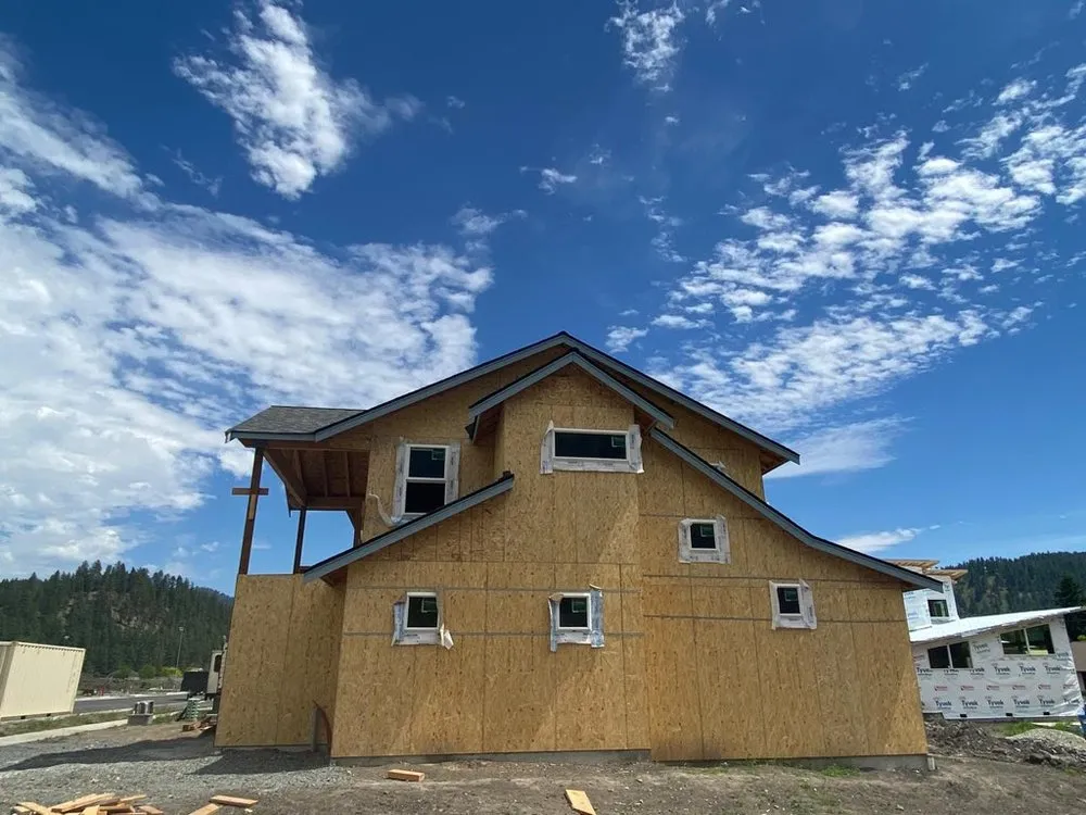 Slide of Supreme Roofing