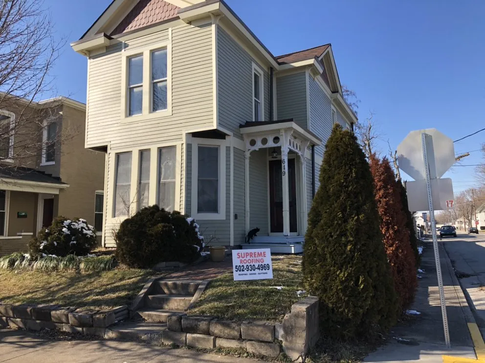 Slide of Supreme Roofing