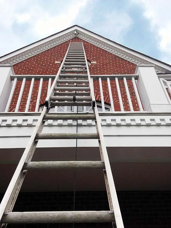 Slide of Supreme Roofing