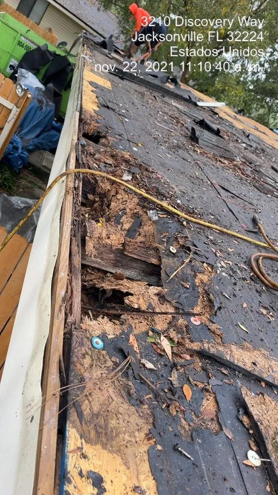 Slide of Supreme Roofing Services