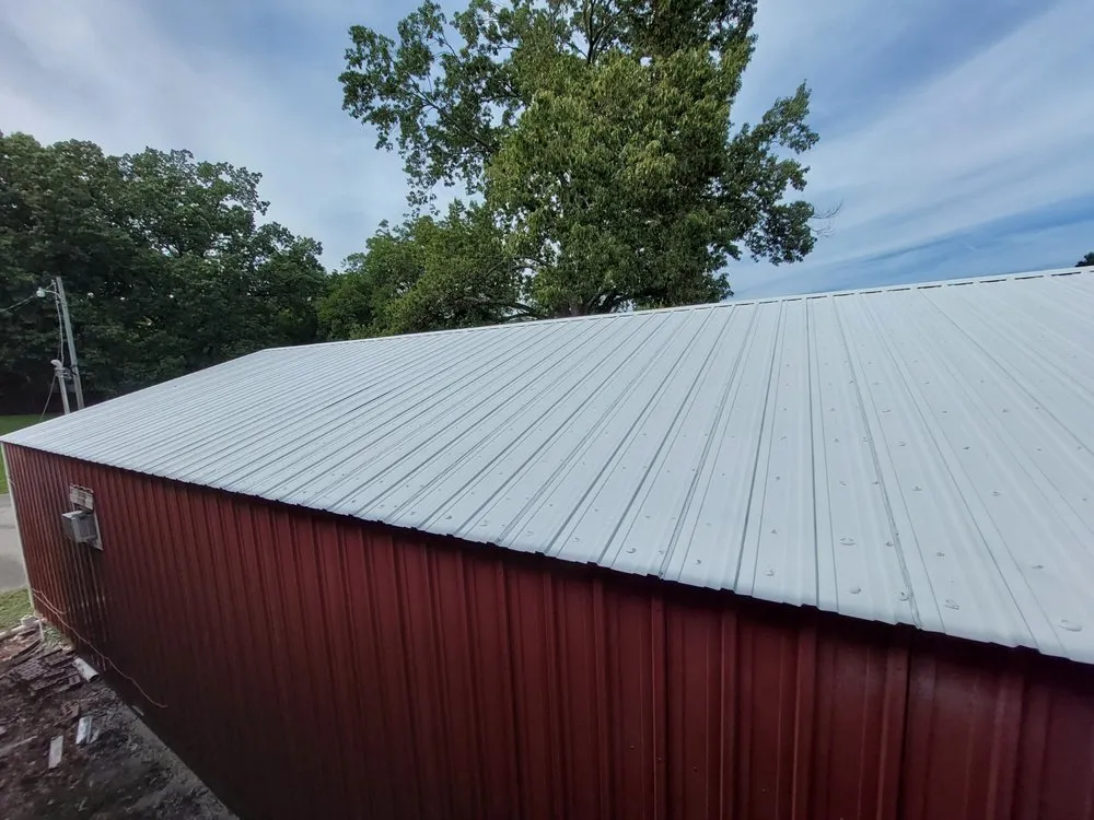 Reliable roof inspection in Bradford, TN by Supreme Roofing Systems