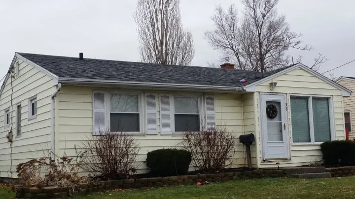 Slide of Supreme Roofing