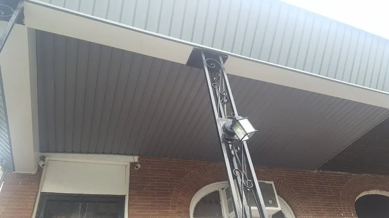 Slide of Supreme Team Roofing