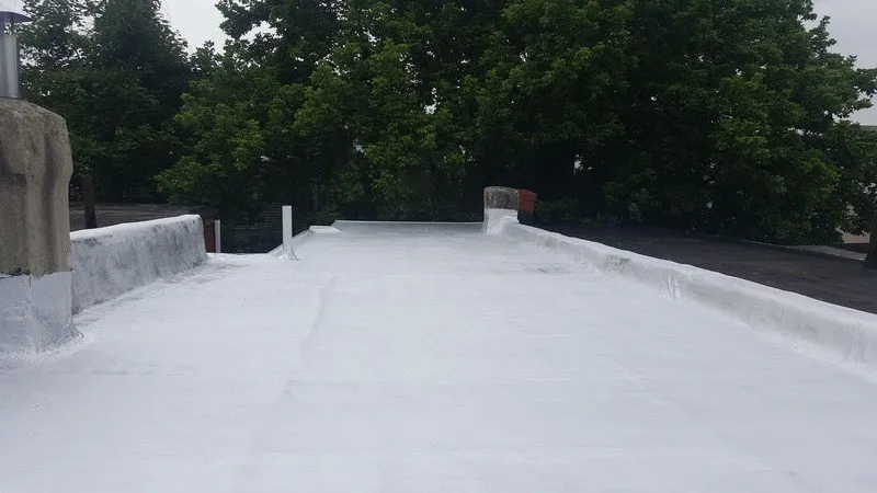 Slide of Supreme Team Roofing