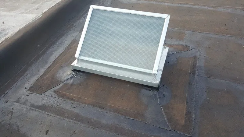 Slide of Supreme Team Roofing