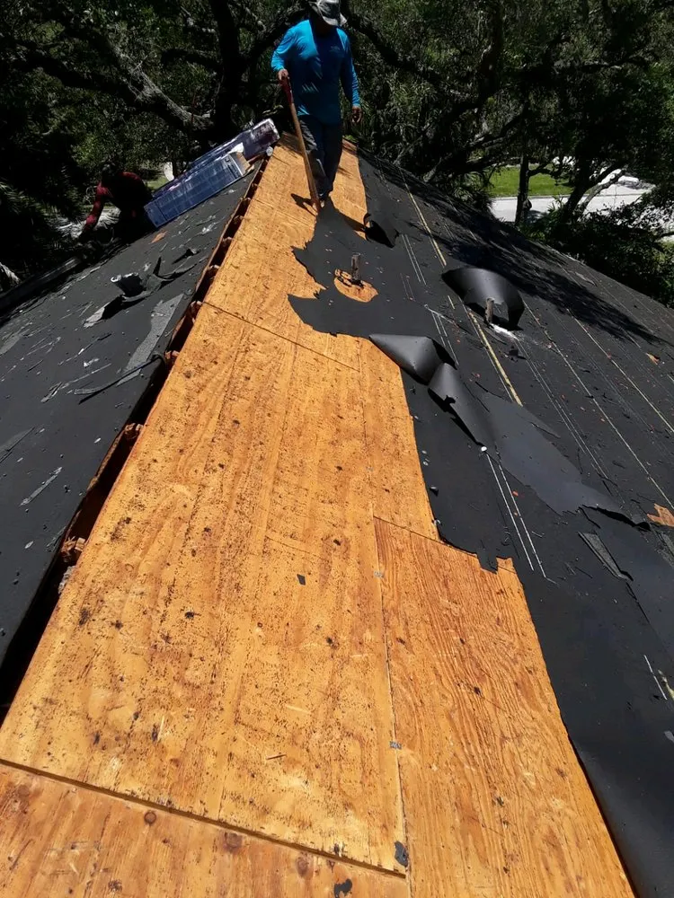 Slide of Surf & Turf Roofing