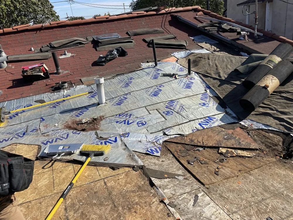 Slide of Suriana Roofing