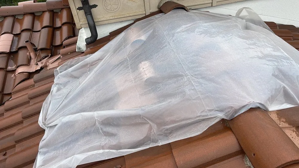 Slide of Suriana Roofing