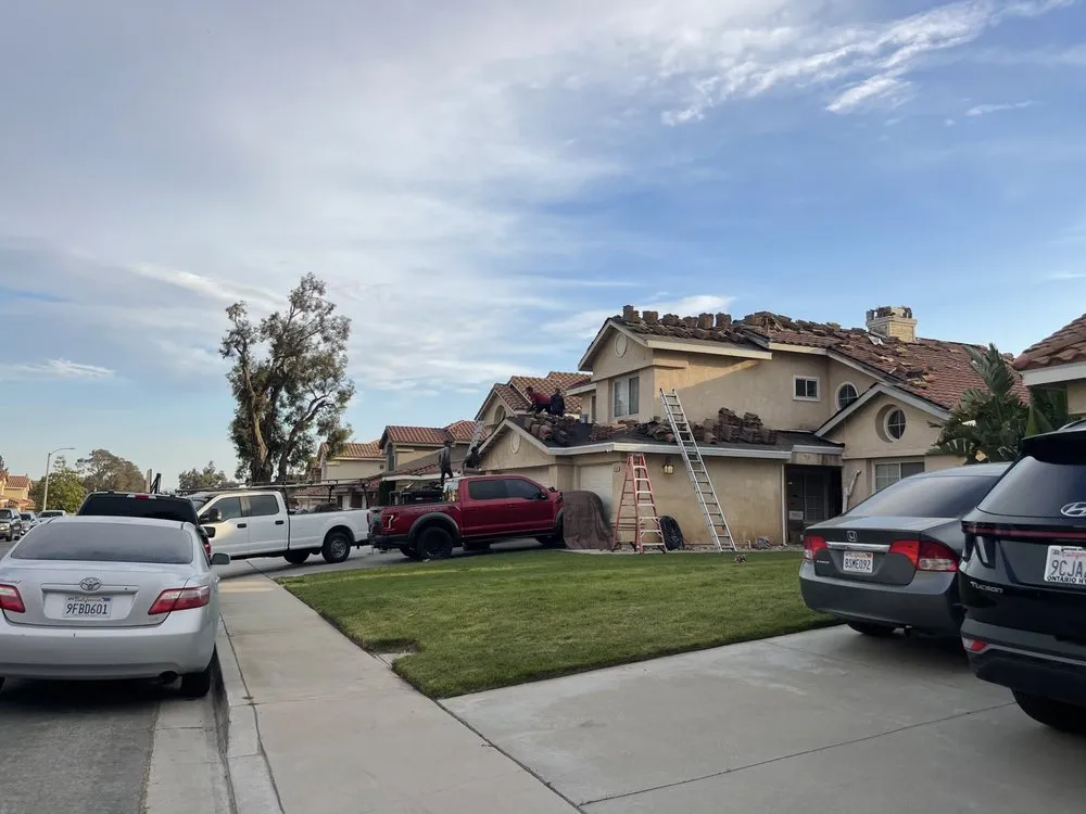 Slide of Suriana Roofing