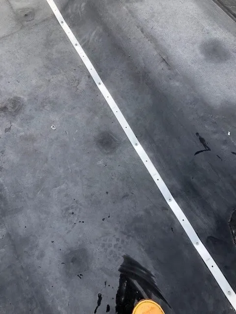 Slide of Susi & Sons Roofing