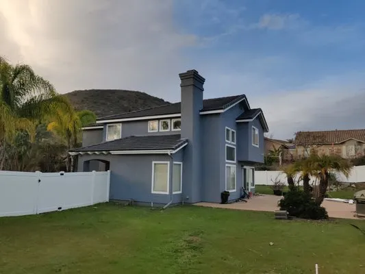 Sustaita Roofing Logo