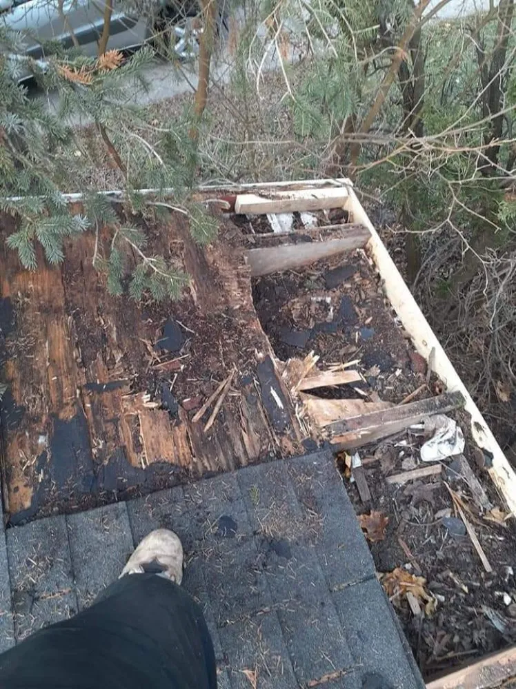 Slide of S&V Roofing General Construction and Renovations