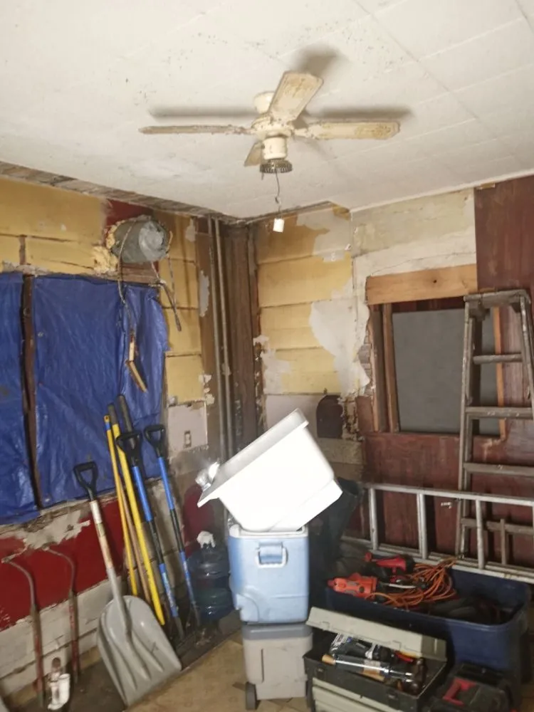 Slide of S&V Roofing General Construction and Renovations