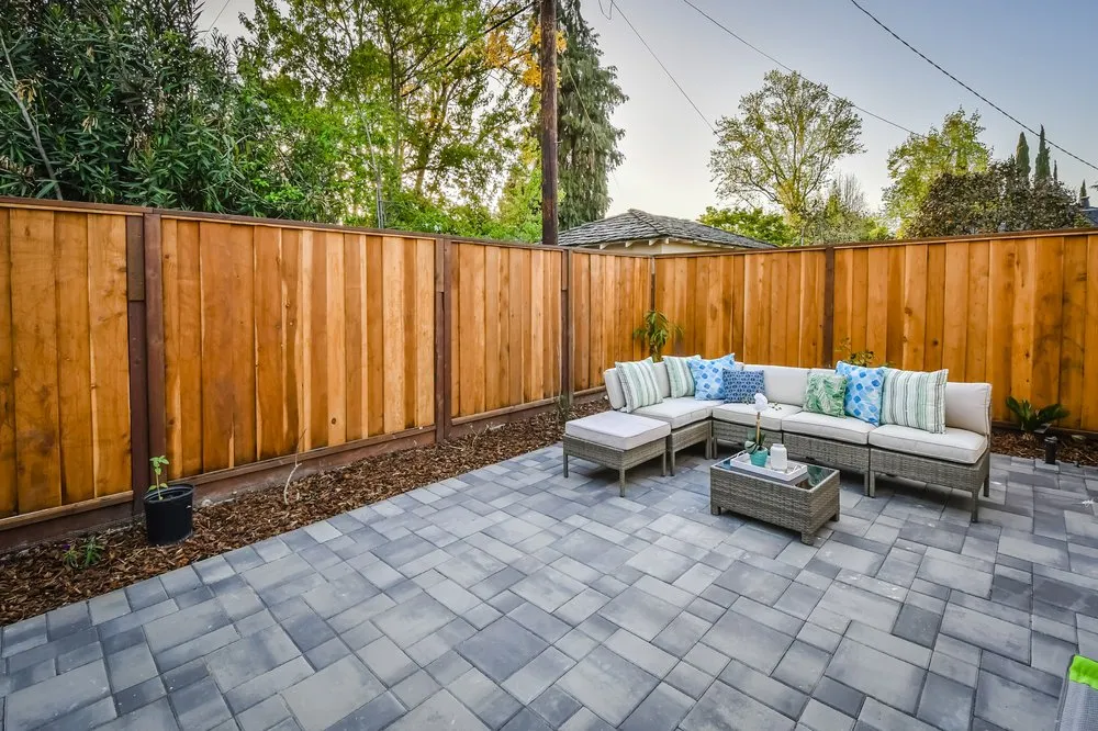 Slide of Svden Builder