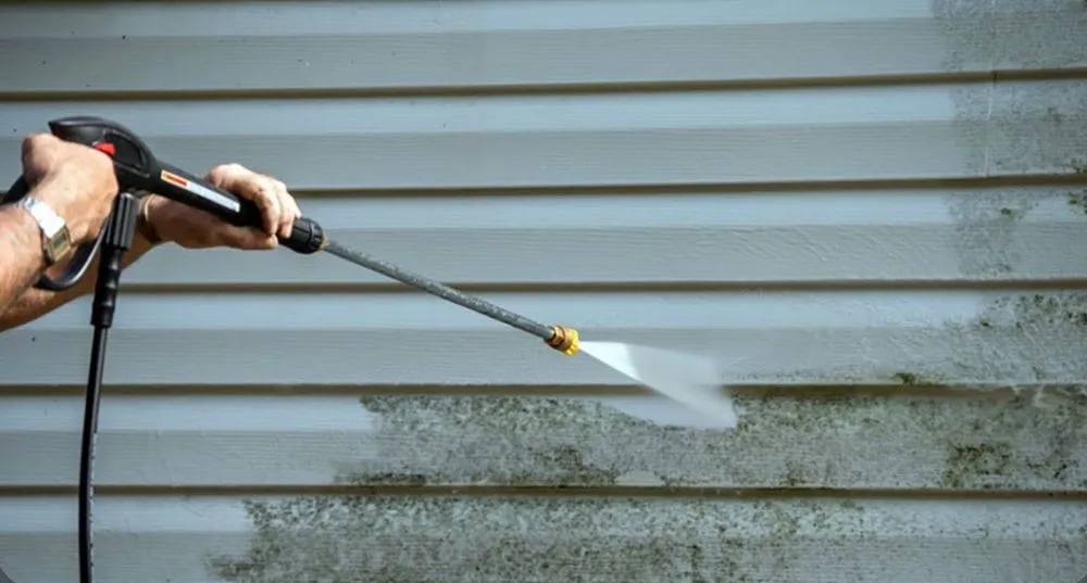 Slide of SVM Roofing