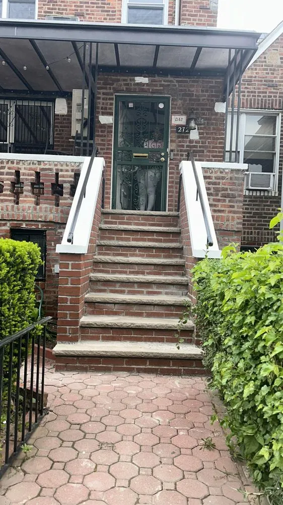 Slide of Swami USA Construction