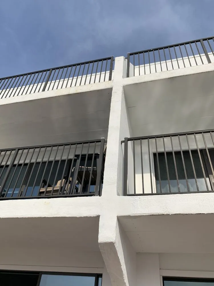 Slide of Sweetwater Exteriors