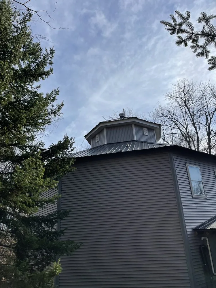 Slide of Swift Carpentry & Harvey's Management