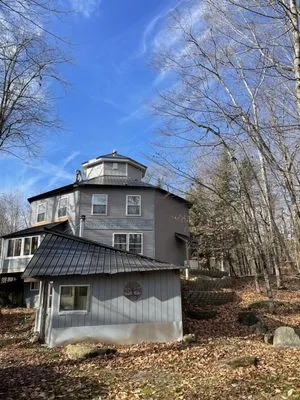 Swift Carpentry & Harvey's Management