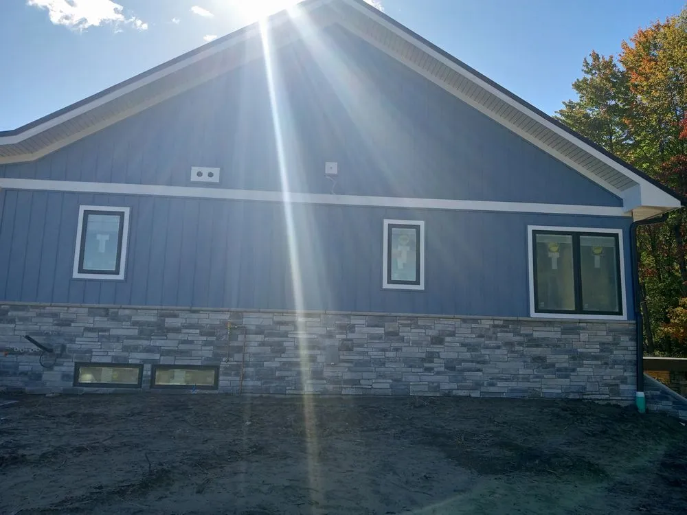 Slide of Swift Lake Builders