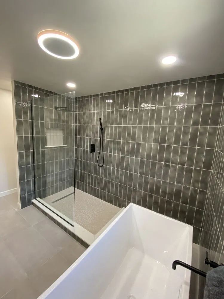 Slide of SYC Premier General Contractors