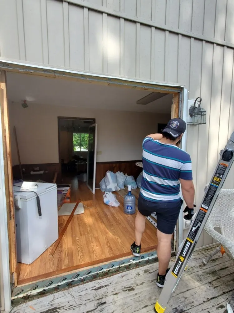 Slide of SYMO Construction