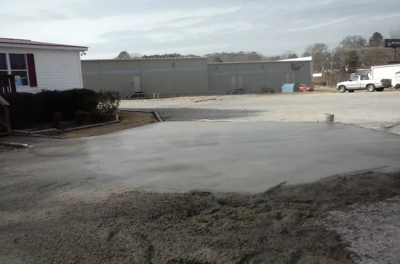 Slide of T & B Concrete & Design