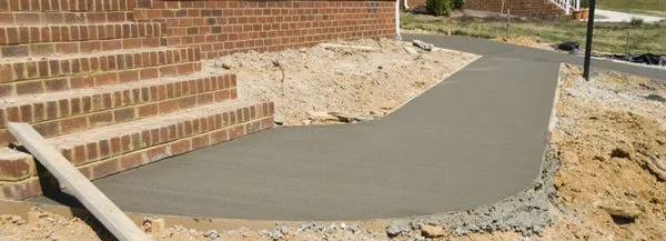 T & B Concrete & Design Logo