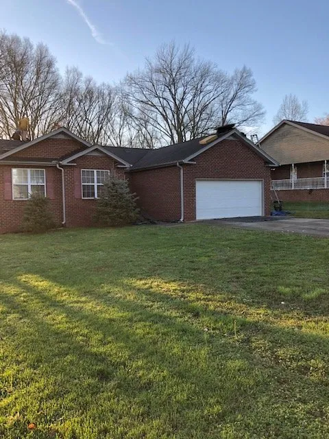 Slide of T & D Construction