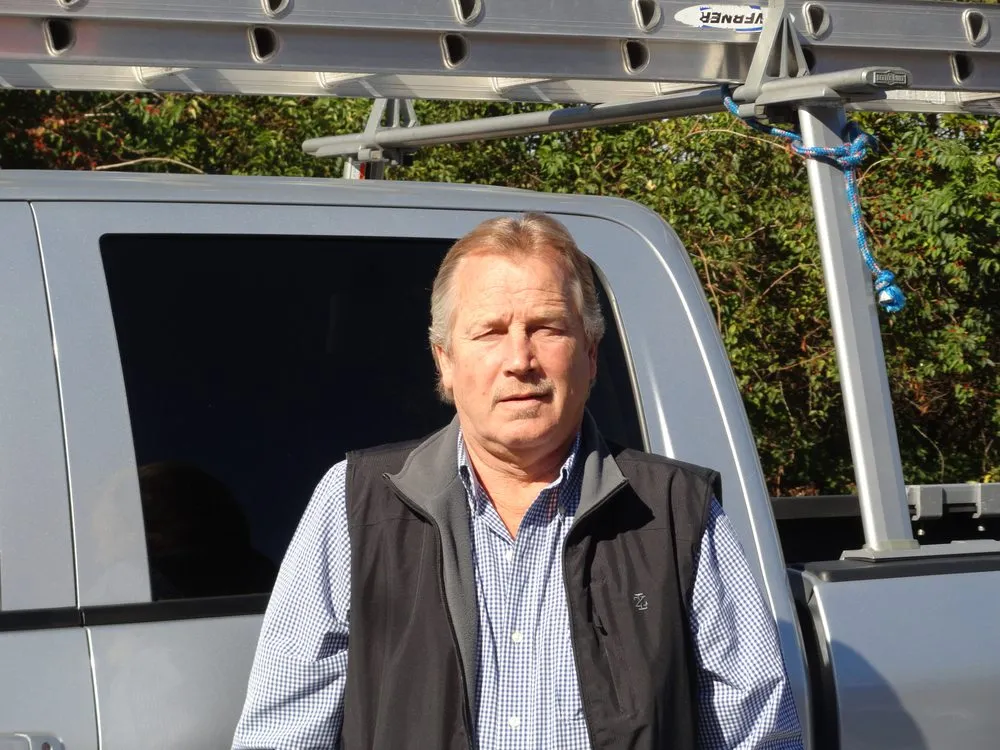 Slide of T & D Construction