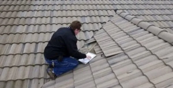 T & D Roofing Logo