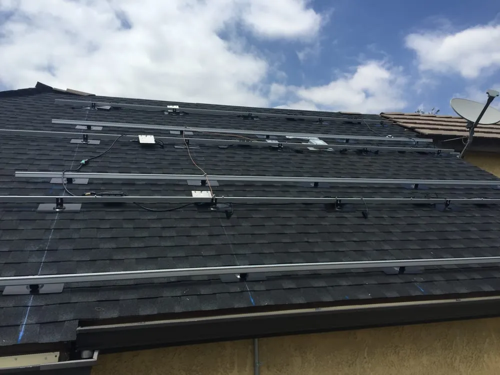 Slide of T & G Roofing and Solar Company