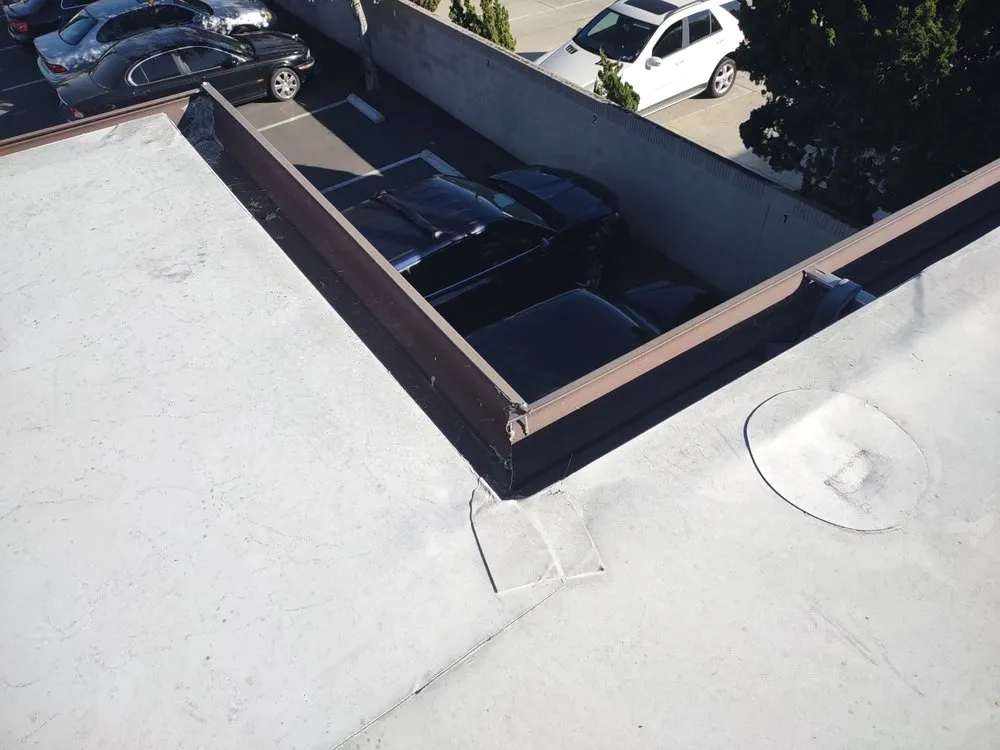 Professional roof leak repair in La Crescenta, CA - T & G Roofing