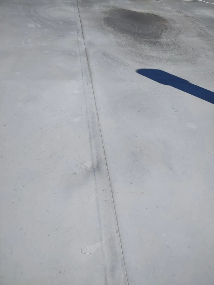 Licensed residential roofing service for fast service across La Crescenta, CA - T & G Roofing