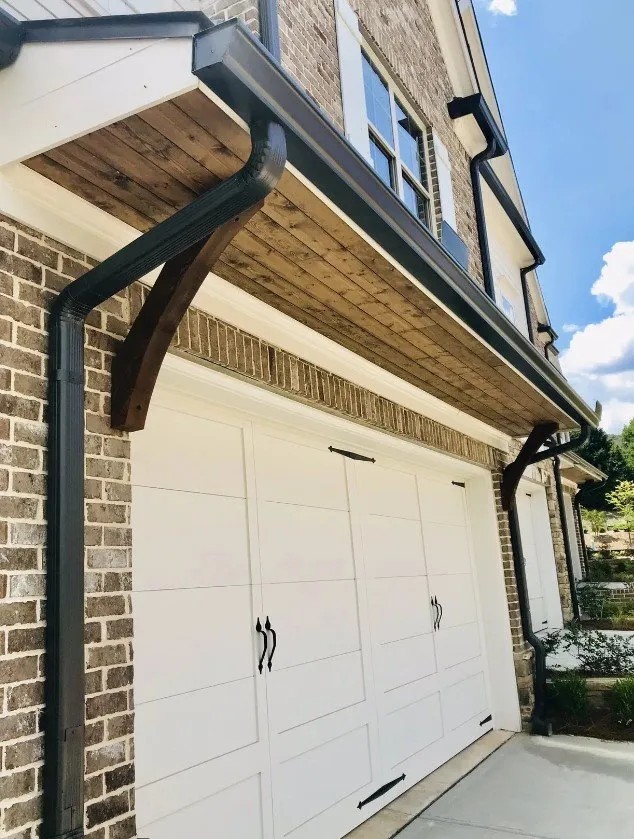 Professional flat roof repair for homes across Jenkinsburg, GA - T & J Vinyl Exteriors