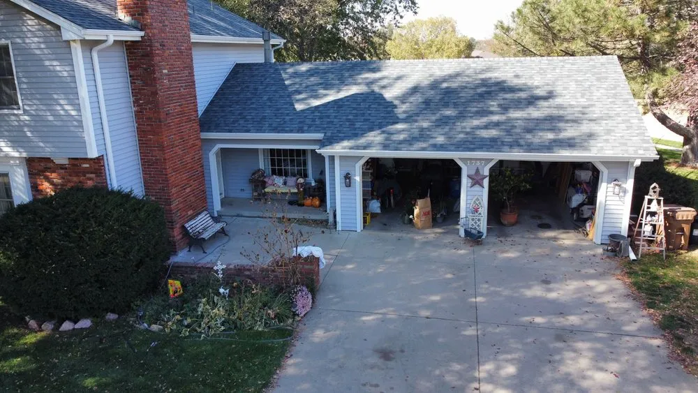 Slide of T & J Xteriors