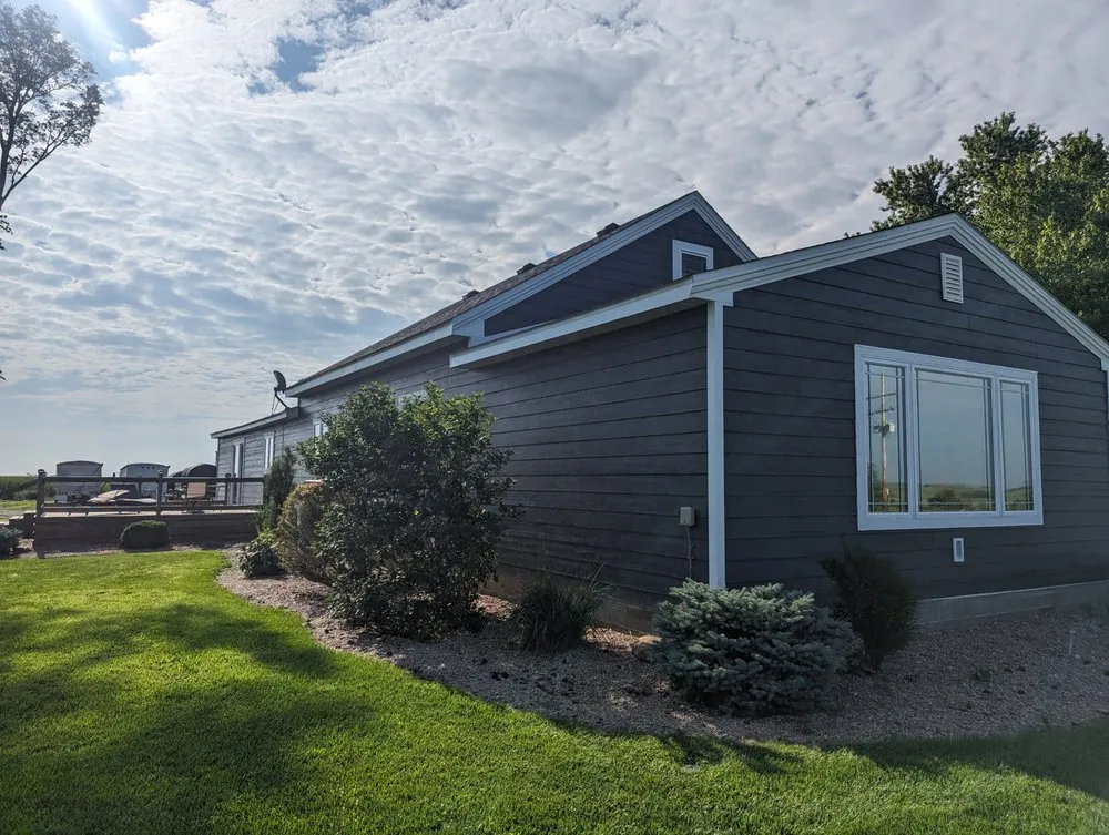 Slide of T & J Xteriors