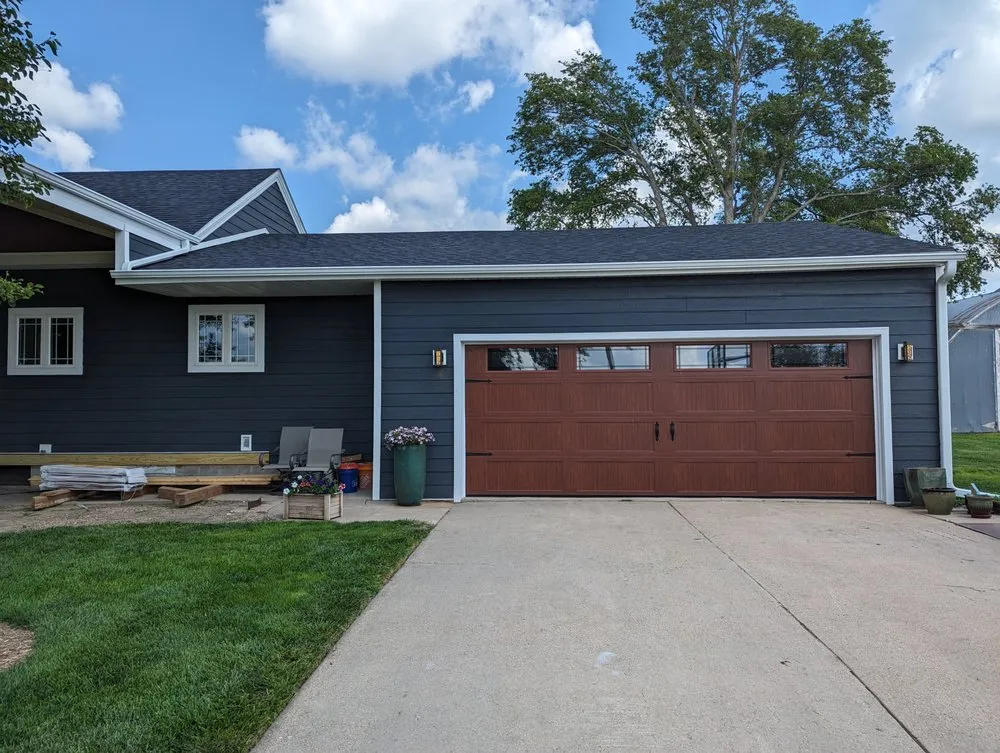 Slide of T & J Xteriors